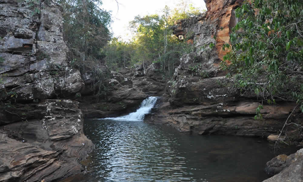 Cachoeira dos Namorados charme e tranquilidade na Chapada das Mesas