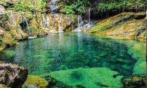 Poço Azul águas cristalinas e beleza única na Chapada das Mesas