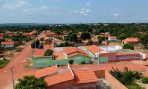 Riachão águas cristalinas e portais naturais da Chapada das Mesas